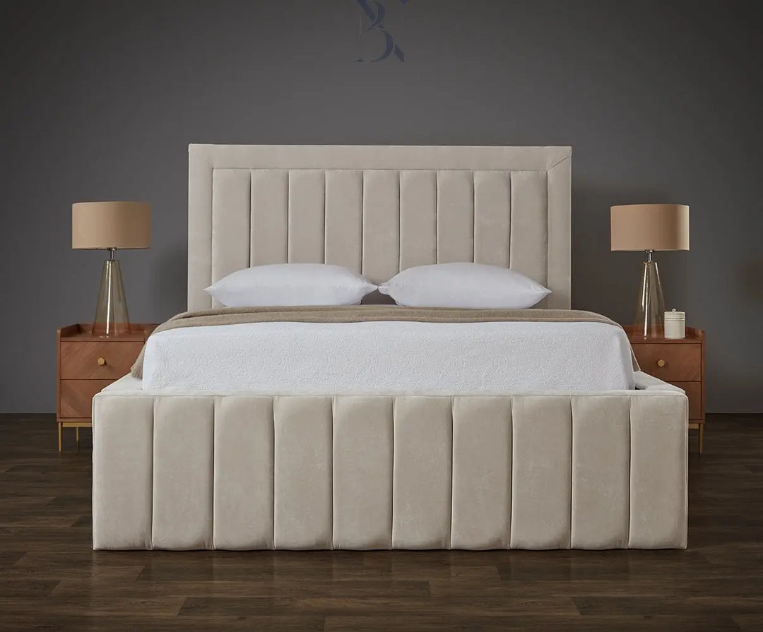 Luxury Paneled Liner Plain Border Thick Padded Bed