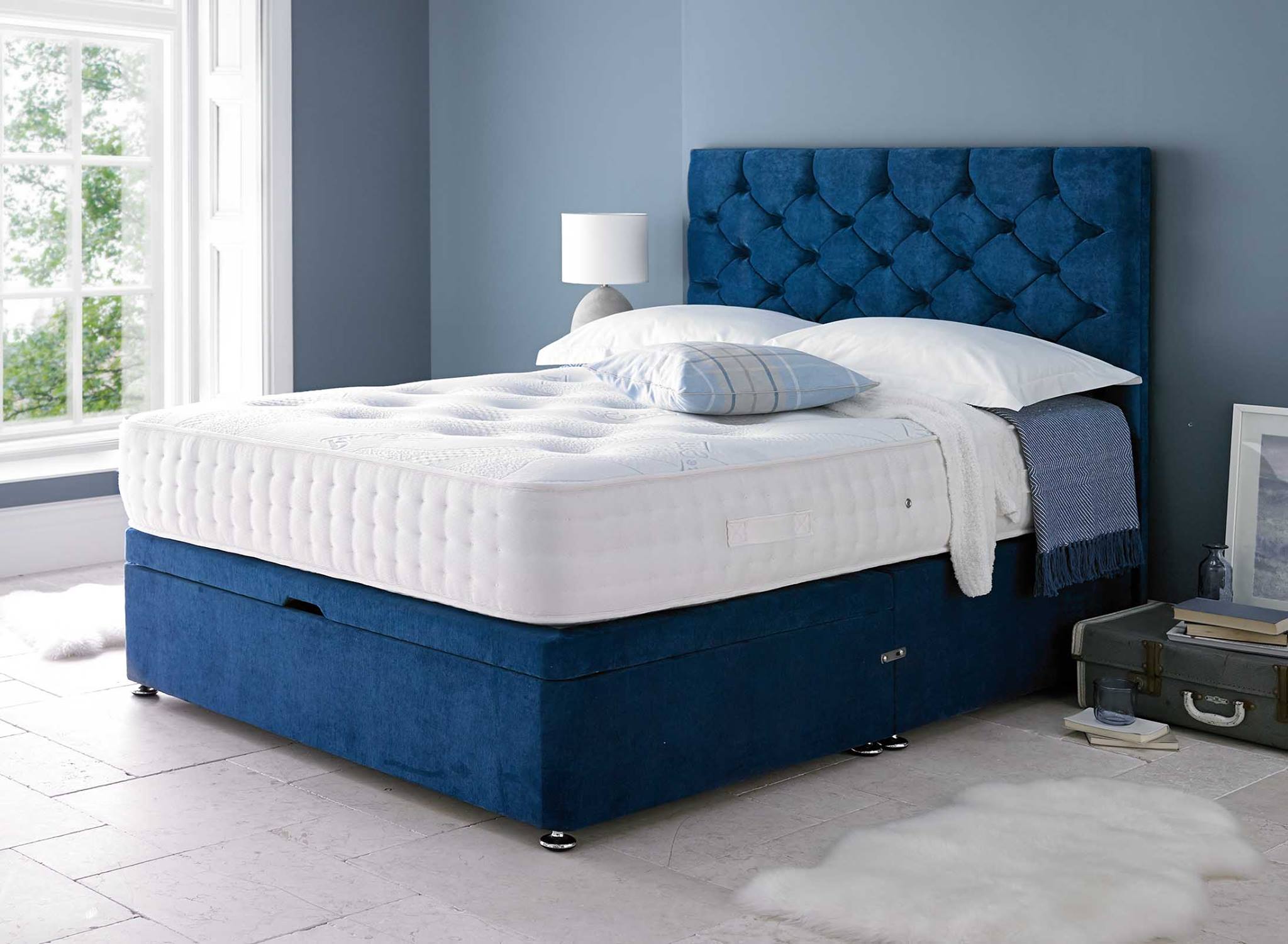 Chesterfield Ottoman Divan Bed - BedsnBoards