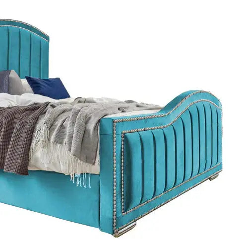 The Wavy Curved Panelled Bed